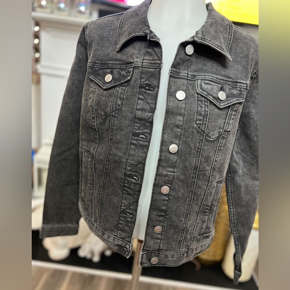 Time and True Gray Jean Jacket Size Small - Picture 2 of 5